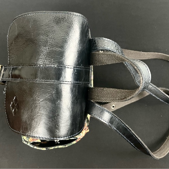 Patricia Nash Aberdeen Floral Tapestry Backpack - Picture 7 of 16